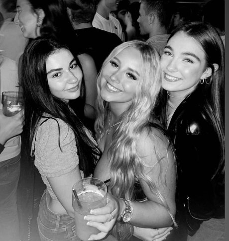 アジアンベイビーOnlyFans 無料裸 ギャラリー