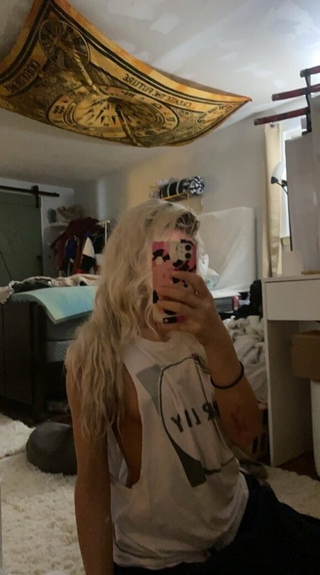 bellahaleyyy 素敵なスター 写真