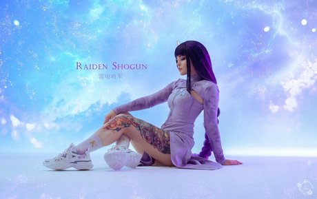 エモオンリーファン ベスト 画像