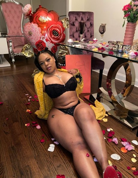 xxx アジアンオンリーファン セクシーヌード 写真