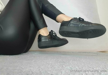 Sarahs fetish world トップモデル 画像