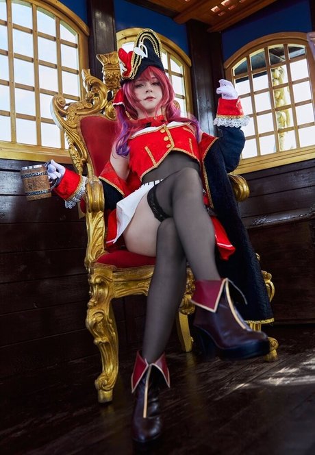 曲線美の赤毛OnlyFans 無料セクシー 画像