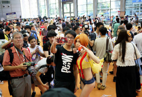 ヨガ アジアン OnlyFans アート裸 画像