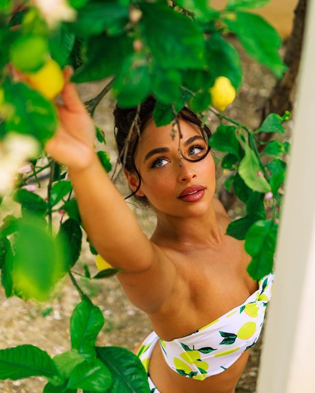 Clo Lloyd 完璧なモデル 画像