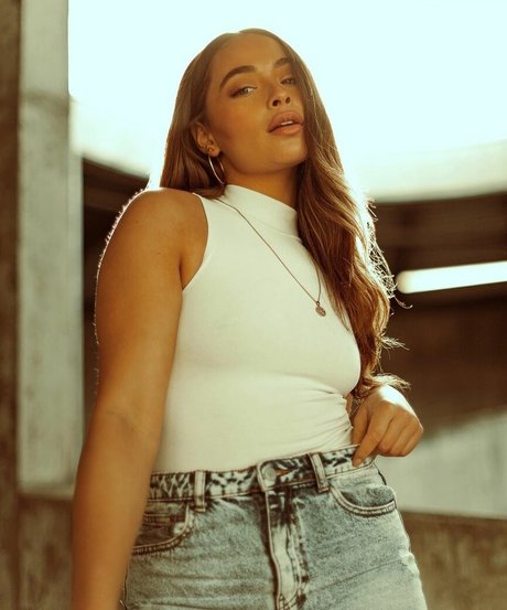 スリムな熟女OnlyFans ポルノ 写真