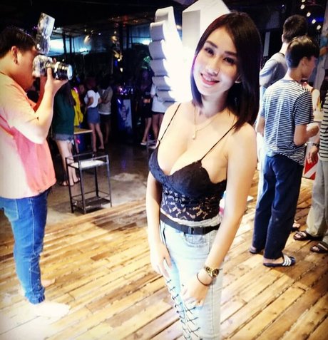 ゲイディルドOnlyFans ホット 画像