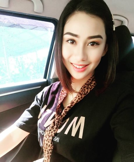 Saowalak Saifak ヌードスター 画像