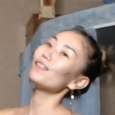 Chloetaya ポルノスター 裸 ギャラリー