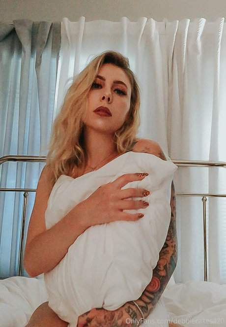 裸の足のOnlyFans セクシーxxx ギャラリー