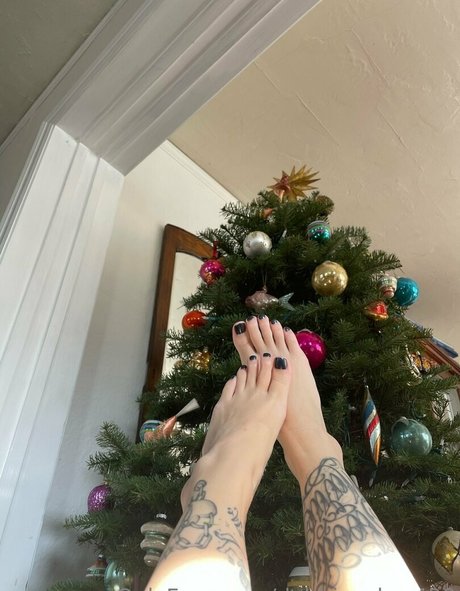 曲線美の赤毛OnlyFans アートポルノ 画像