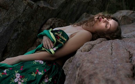 lightbluenebula ポルノスター 写真