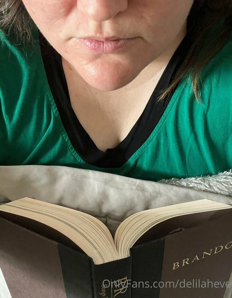 delilaheve かわいいモデル 画像