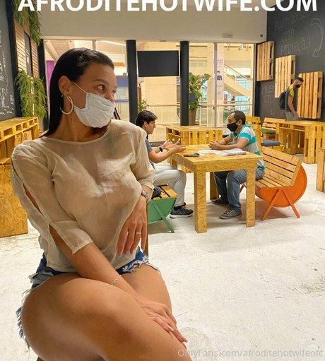 ofcafroditerj セクシーモデル 写真