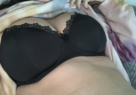 Doreencurves 限定スター ギャラリー