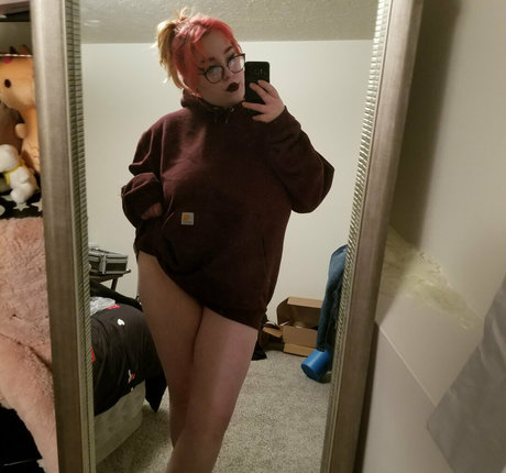 大きな黒い猫OnlyFans 裸 写真