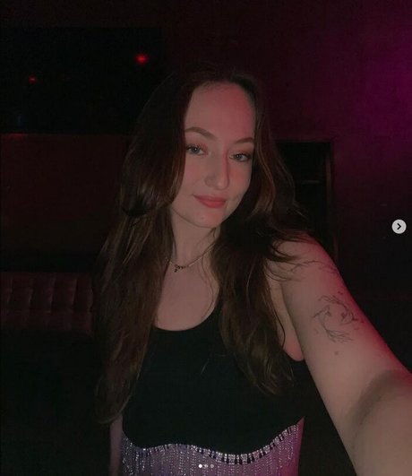 Ella Maria 裸モデル 画像