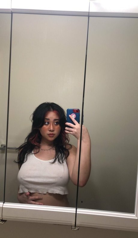 OnlyFansについて話す セクシー 写真