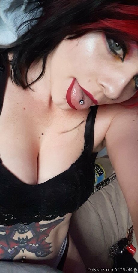 細身の巨乳OnlyFans ホット 画像