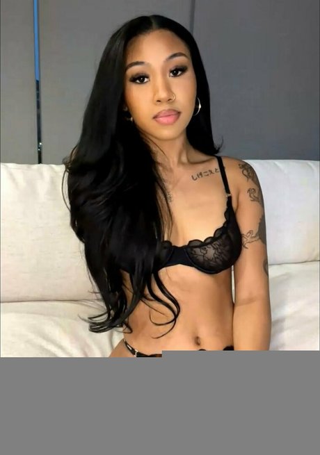 Wetchinaaa 高品質のポルノスター 写真