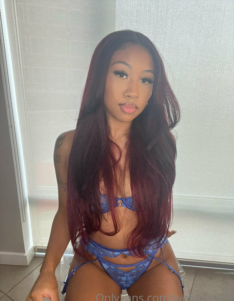 射精 顔射 OnlyFans ホット 写真