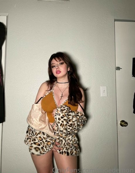 angelgutz スター 裸 写真