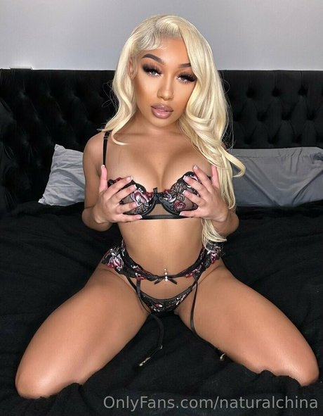 美しいアジアのOnlyFans アートヌード 写真