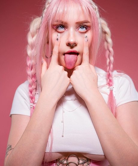 Angela Halee HDポルノスター 画像