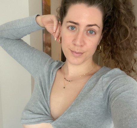 Nicole Quinn HDスター ギャラリー