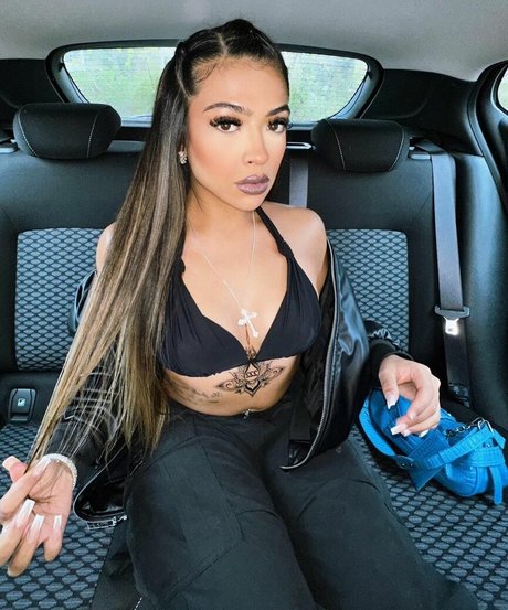 hatidza demirovic HDモデル 画像