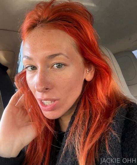 jackieohh top profile image