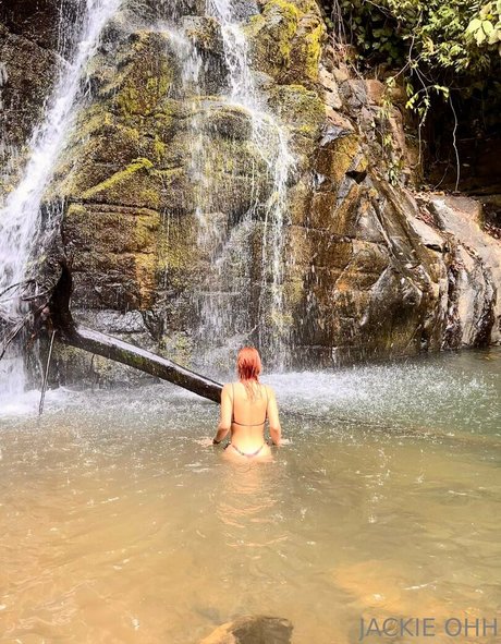 jackieohh ポルノモデル 写真