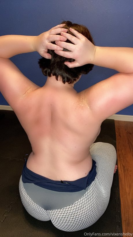 VixenShelby アートスター 写真