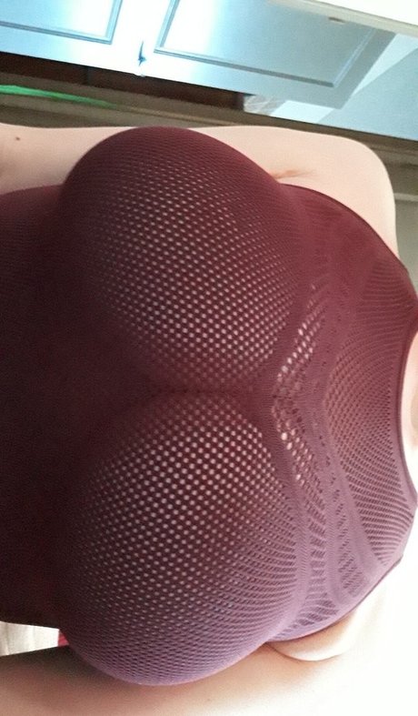 巨根ゲイOnlyFans セクシーヌード 写真