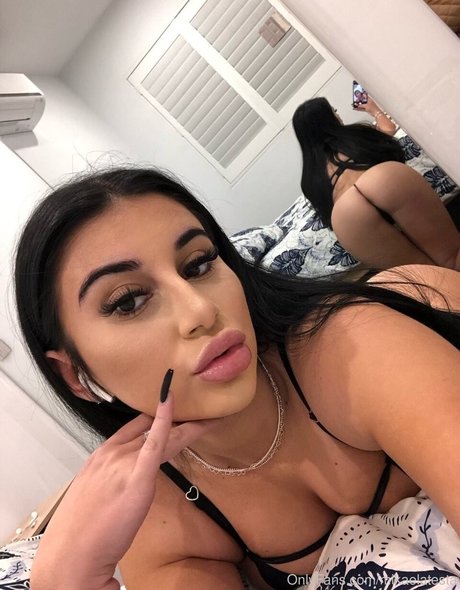 Mikaela Testa かわいいスター 写真