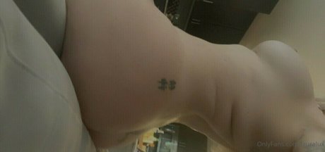 Laura Lux ポルノスター 美しい ギャラリー