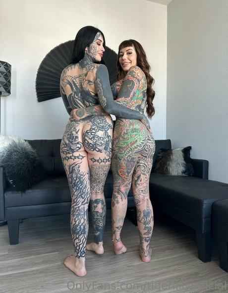 Tigerlilly ポルノモデル 写真