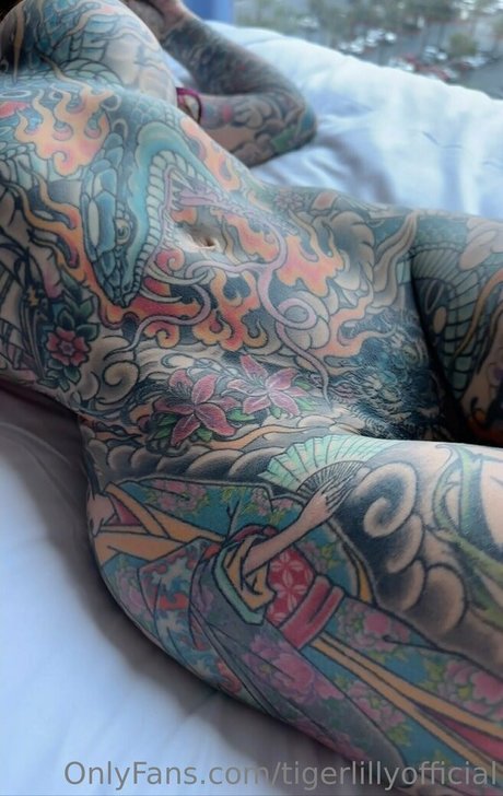 Tigerlilly 完璧なスター アーカイブ