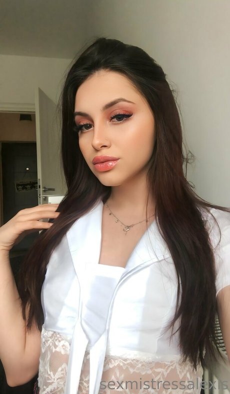 alexislayer 裸のポルノスター 写真