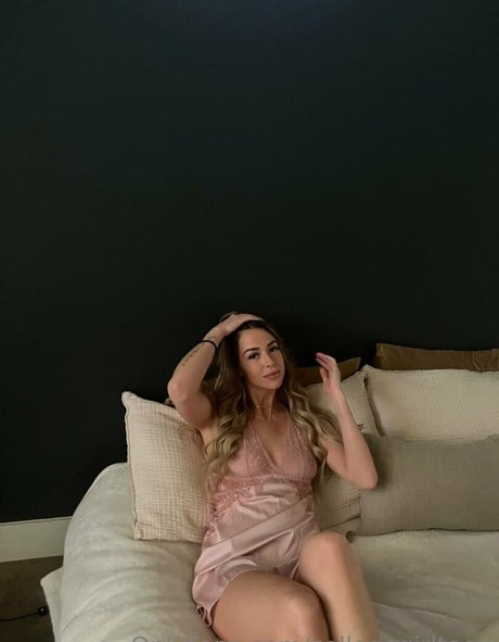 アジアンシャワー OnlyFans ホットヌード 写真