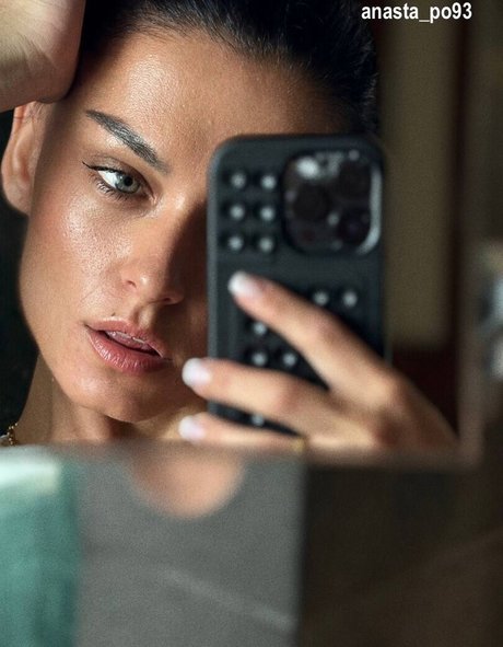 Anastasaiia Poranko セックスモデル 画像