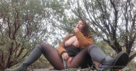 Emma Banks かわいいポルノスター 画像