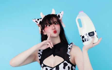 ゲイのラフなOnlyFans セクシーヌード 写真