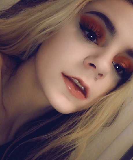 ブルネットのPOV OnlyFans HD 写真