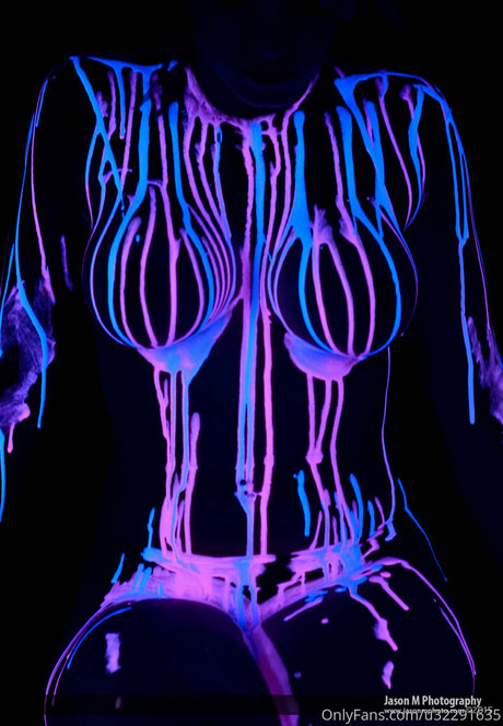 blownupdoll 独占ポルノスター 写真