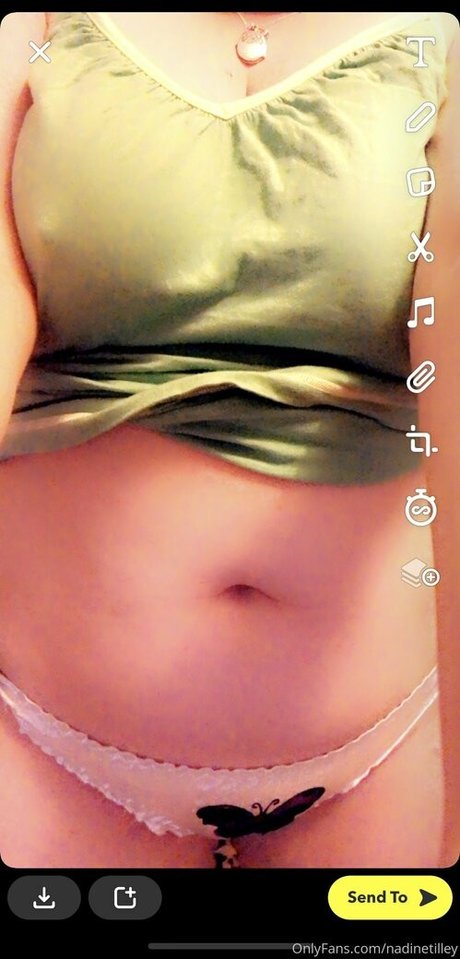 nadinetilley 裸の女優 写真