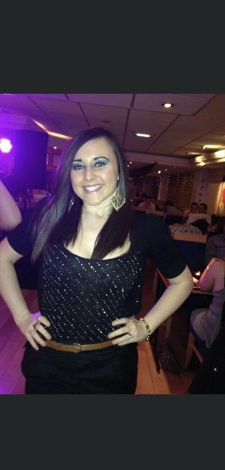 nadinetilley セクシーなスター 画像