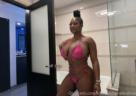 asmr フェラチオ onlyfans ホットセクシー 写真