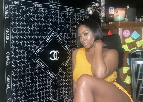 therealchanellealicia 高品質のスター 写真