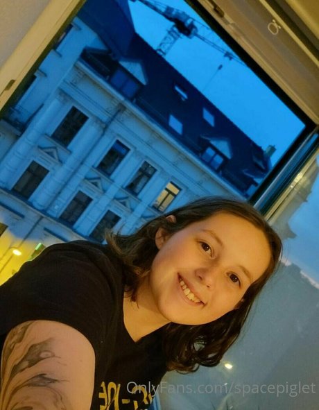 大学のOnlyFans セクシーxxx 写真