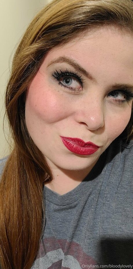 bloodylovely アートポルノスター 写真